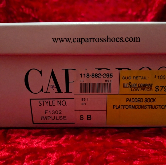 Sparkly champagne peep toe party shoes - put a bow on it! - Picture 5 of 8